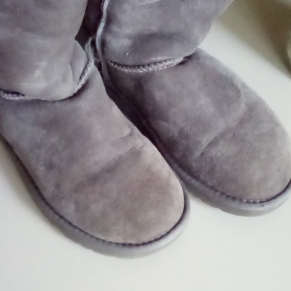 UGG Bailey button triplet 11 boor - Picture 8 of 12